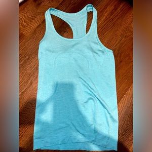 Women’s lululemon full length swiftly tank, barley worn, size 6